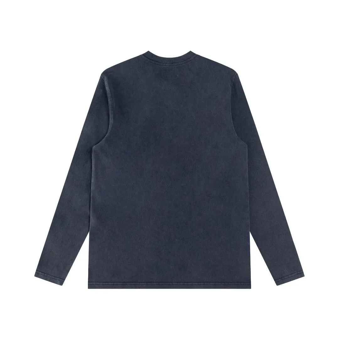 P196 #R85 Ralph Lauren washed heavy brushed distressed henley stand-up collar open chest long-sleeved bottoming shirt thin sweatshirt fabric 100% Xinjiang long-staple cotton, imported embroidered logo on the chest custom threaded collar, classic embroidery, the highest version, suitable for business and leisure daily use! 🌘3-button placket, laser logo pearlescent resin buttons, cuffs and hem are double-stitched, different from the currency version. Washed and distressed, sand-washed and stir-fried. Color: White, Black, Navy Blue, Army Green, Gray Size: S M L XL Length: 69/70/72/75 Bust: 102/108/116/124 Shoulder width: 43/45/47/49 Recommended weight: 100-120/120-140/140-160/160-180 pounds
